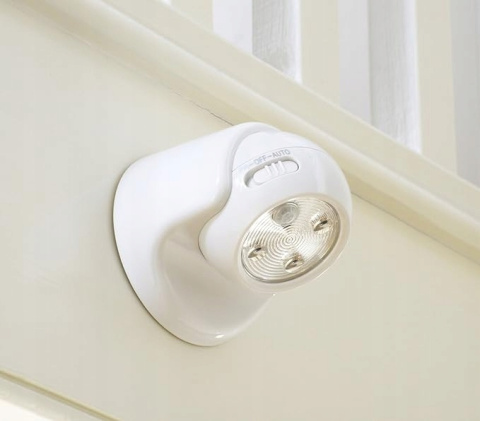 Przenośna, bezprzewodowa lampa z czujnikiem ruchu Auraglow Przenośna, bezprzewodowa lampa z czujnikiem ruchu Auraglow