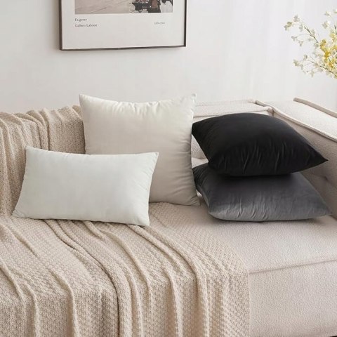 Poszewki Aksamitne 30x30 cm 2 szt. MIULEE Miękkie Ukryty Zamek - Kremowy Poszewki Aksamitne 30x30 cm 2 szt. MIULEE Miękkie Ukryty Zamek - Kremowy